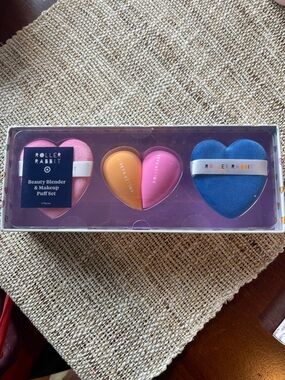 Roller Rabbit Blue, Pink, Orange & Magenta Heart Makeup Sponge Set